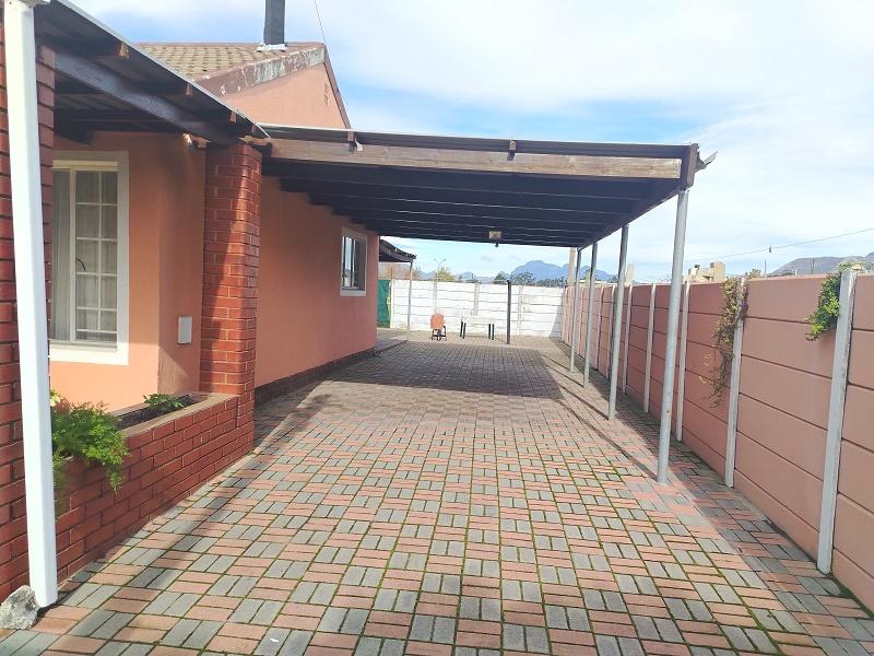 3 Bedroom Property for Sale in Groenheuwel Western Cape